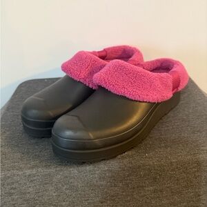 Women's Black and Pink Clogs